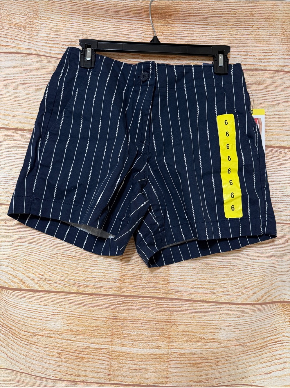 Nautica Womens Mid-Rise Cotton Shorts 5 Inseam Short with Front Slant Pockets